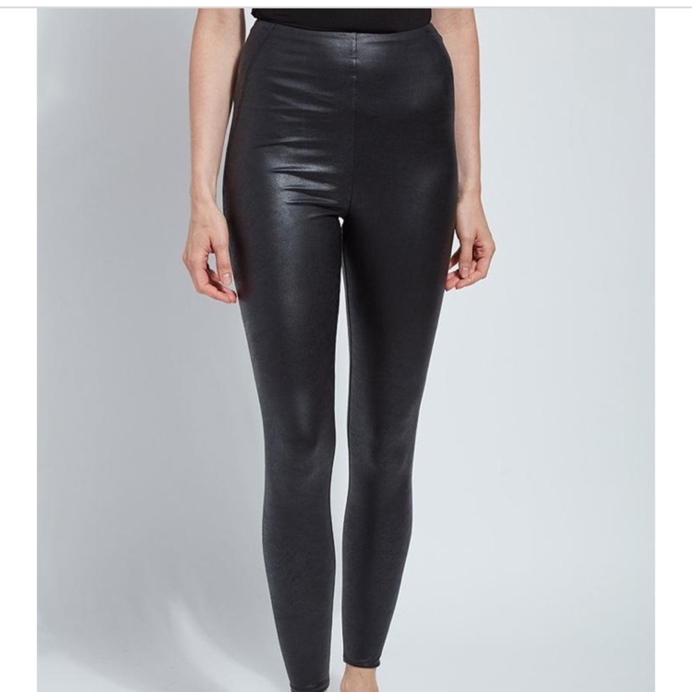 Lysse vegan faux leather leggings size M